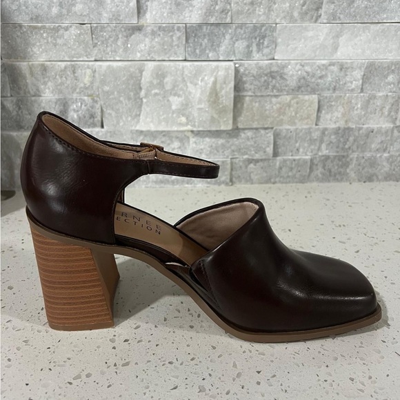 Journee Collection Dark Brown Block Heels - Picture 2 of 5